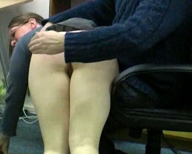 12P Spanking Online Tuckshop Surras