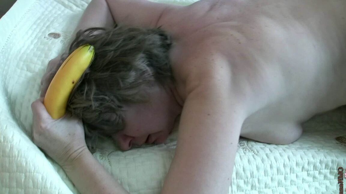 21P Horny mature Marie wakes up his stepson to take his dong in her swollen cunt