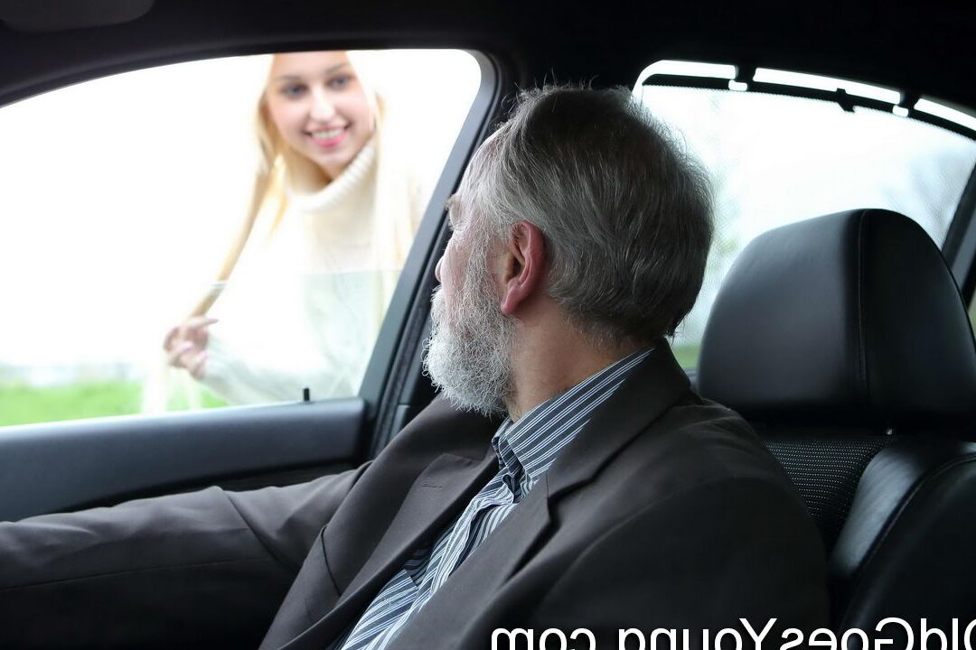 16P What is it about very old men that gets Ellen Jess' pussy soaking wet We have