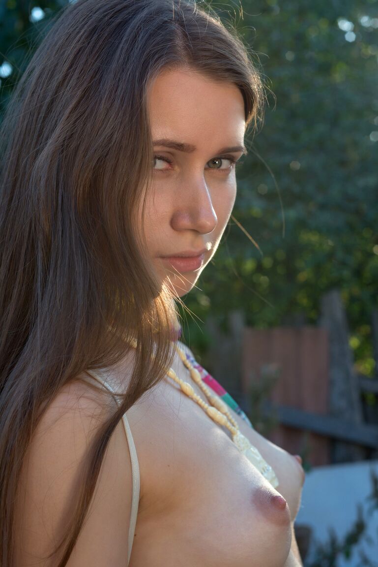 21P Belleza Erótica Dama Di