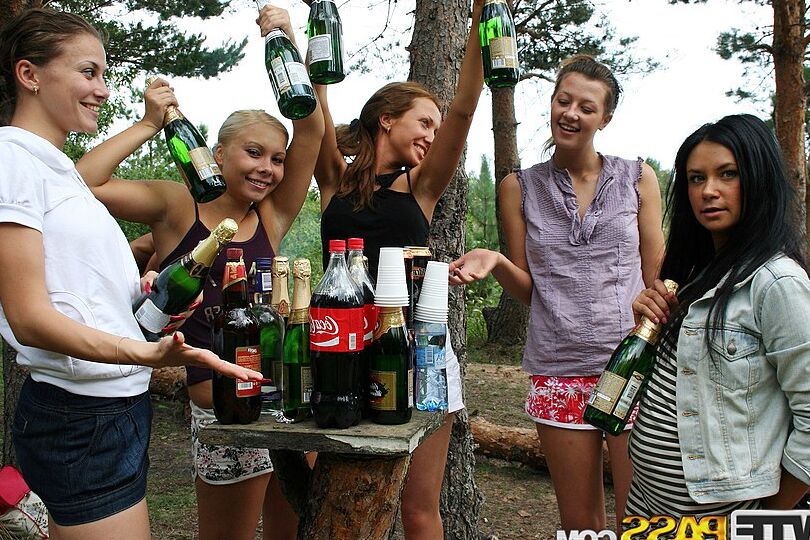 16P College students participate in group sex while getting drunk at the lake