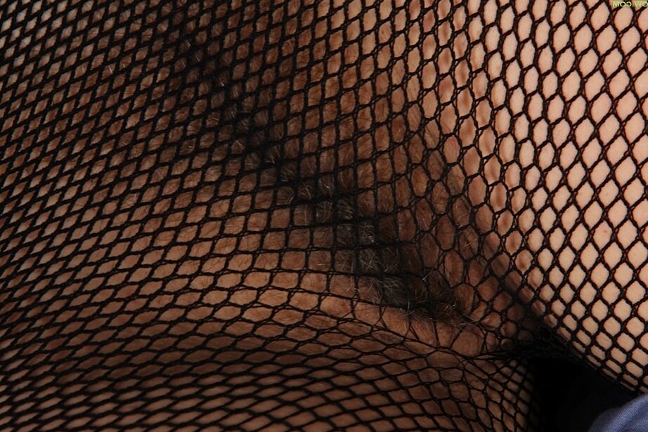 16P Experienced lady Sabina Wexler sliding mesh pantyhose over legs