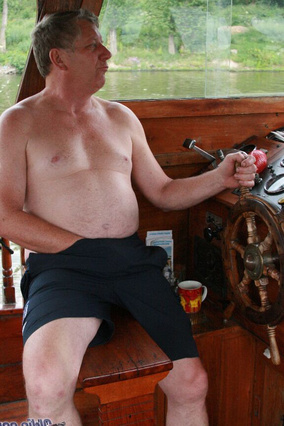 21P Teen with saggy tits Mia Leone blows off an old captain on the boat
