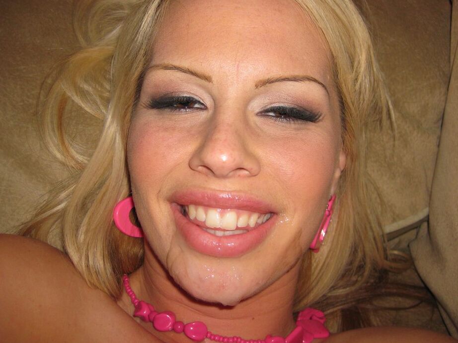 Tara Lynn Foxx, petite amie de 16P Topnotch, fait un tour torride à son petit ami excité