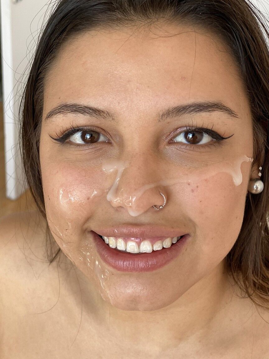 16P Cutie colombiana luce sexy en estilo perrito