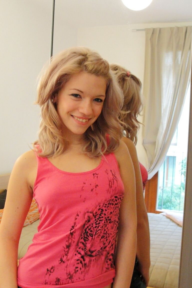 21P Apenas Boquetes Adolescentes Bibi Noel