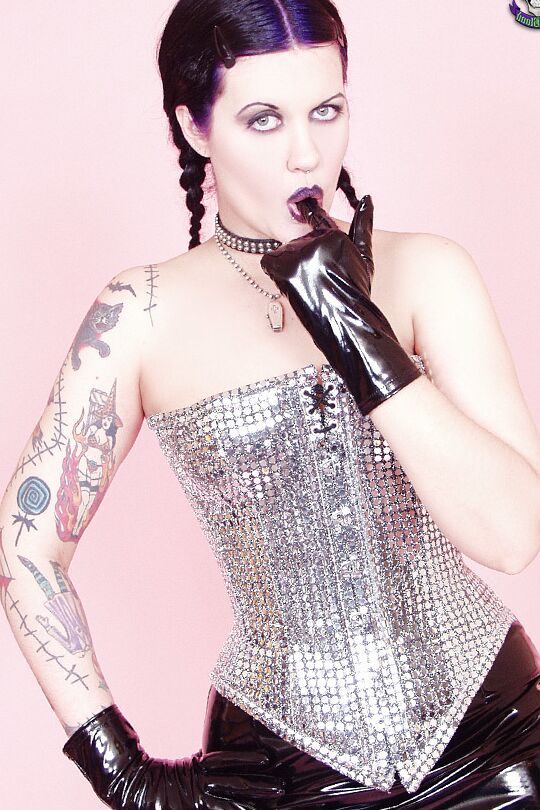15P Classic Goth Babe Dana Dark in Fishnets, Corset