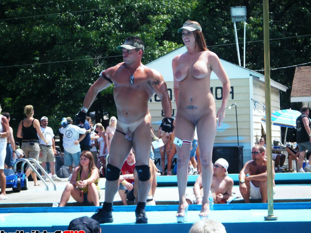12P Busty stripper on stage getting her huge tits and round ass all wet and soapy