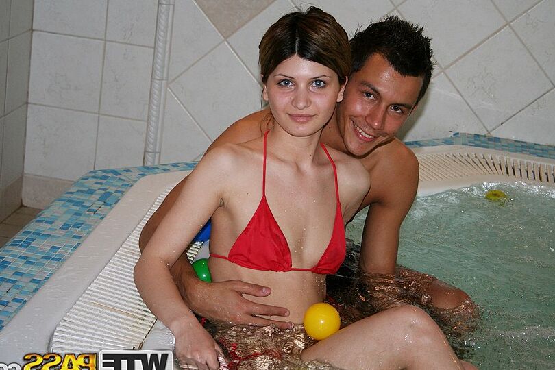 16P College students participate in group sex during a reading week get away