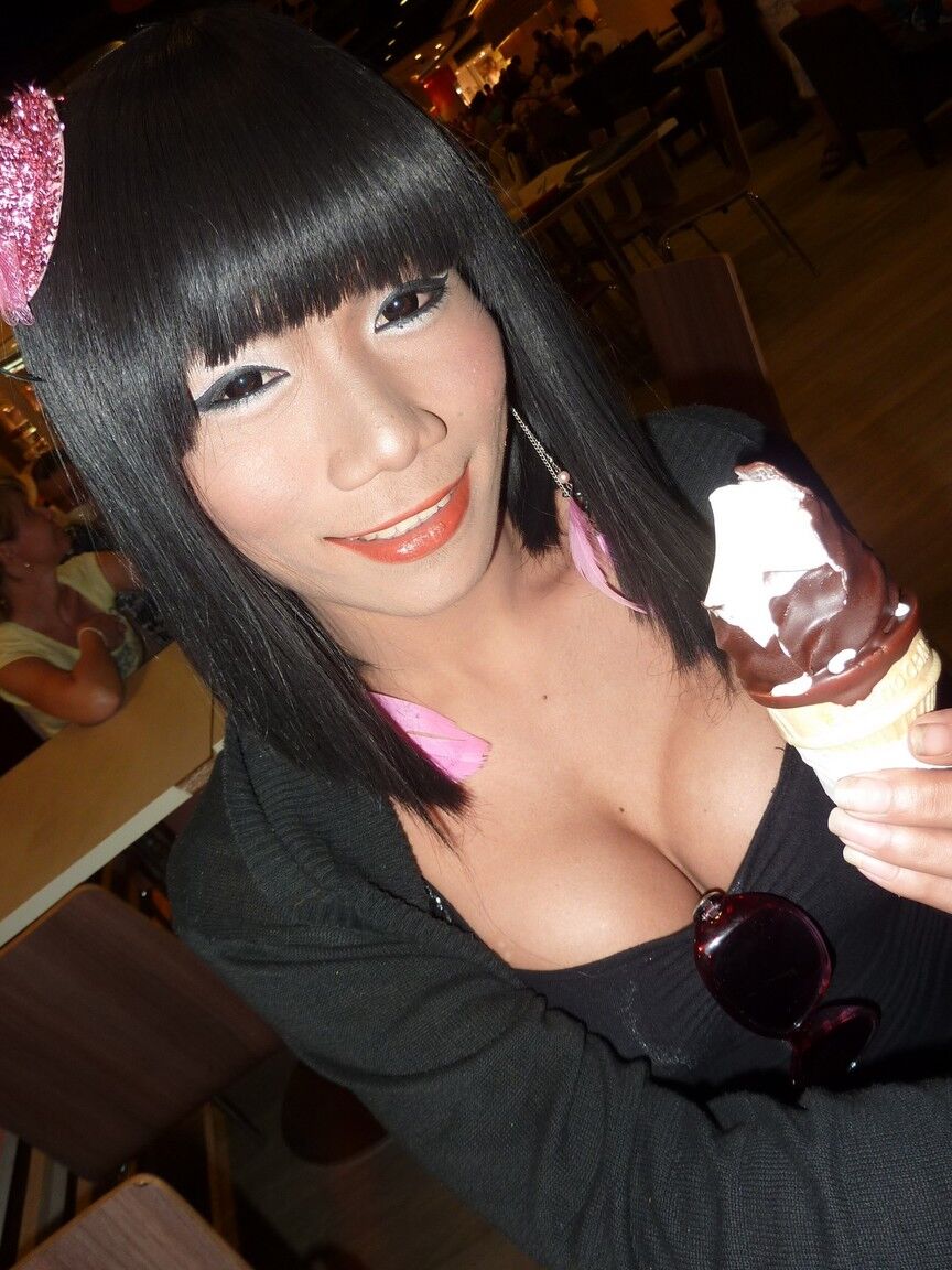 17P Asian amateur Giff flashes nice big tits in public & tranny cock in the loo