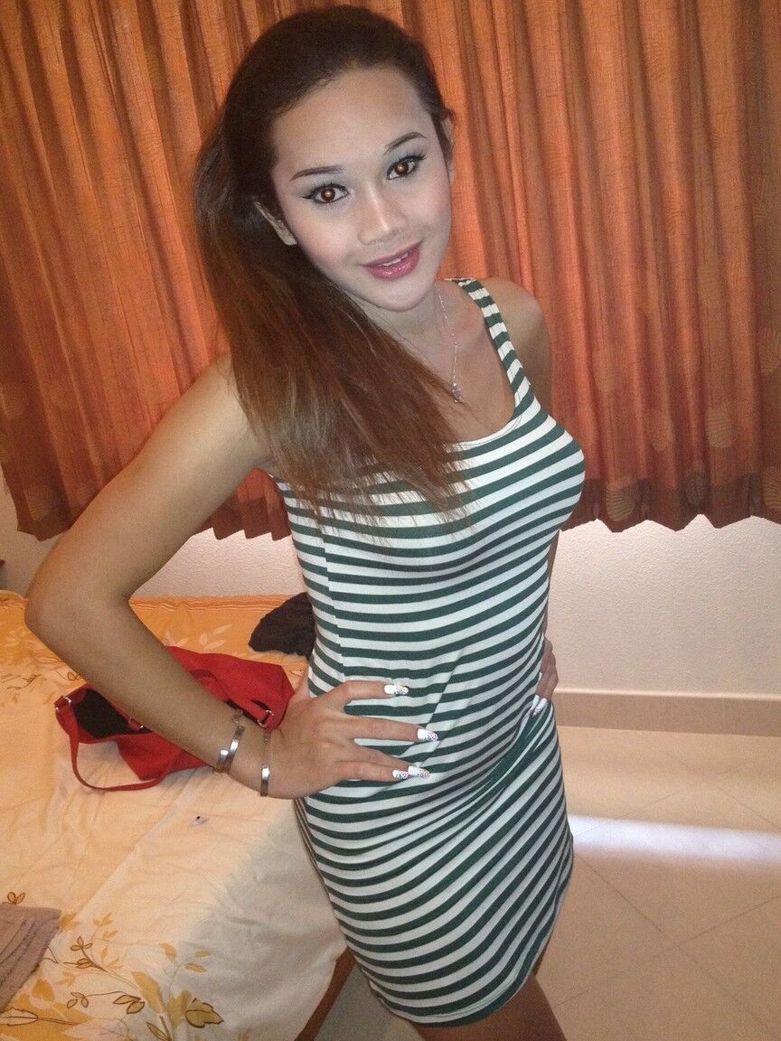 17P Real photos of Asian hookers and even shemale took on Halloween