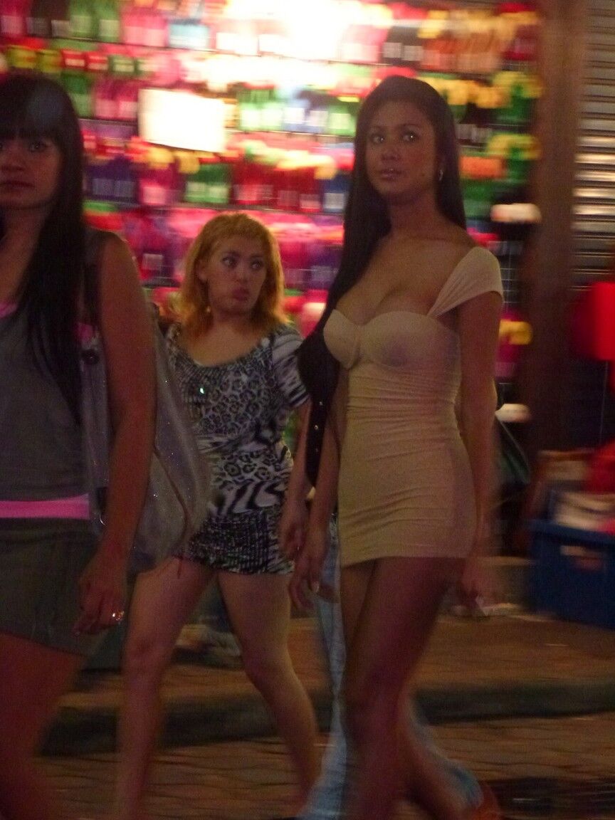 17P Real photos of Asian hookers and even shemale took on Halloween