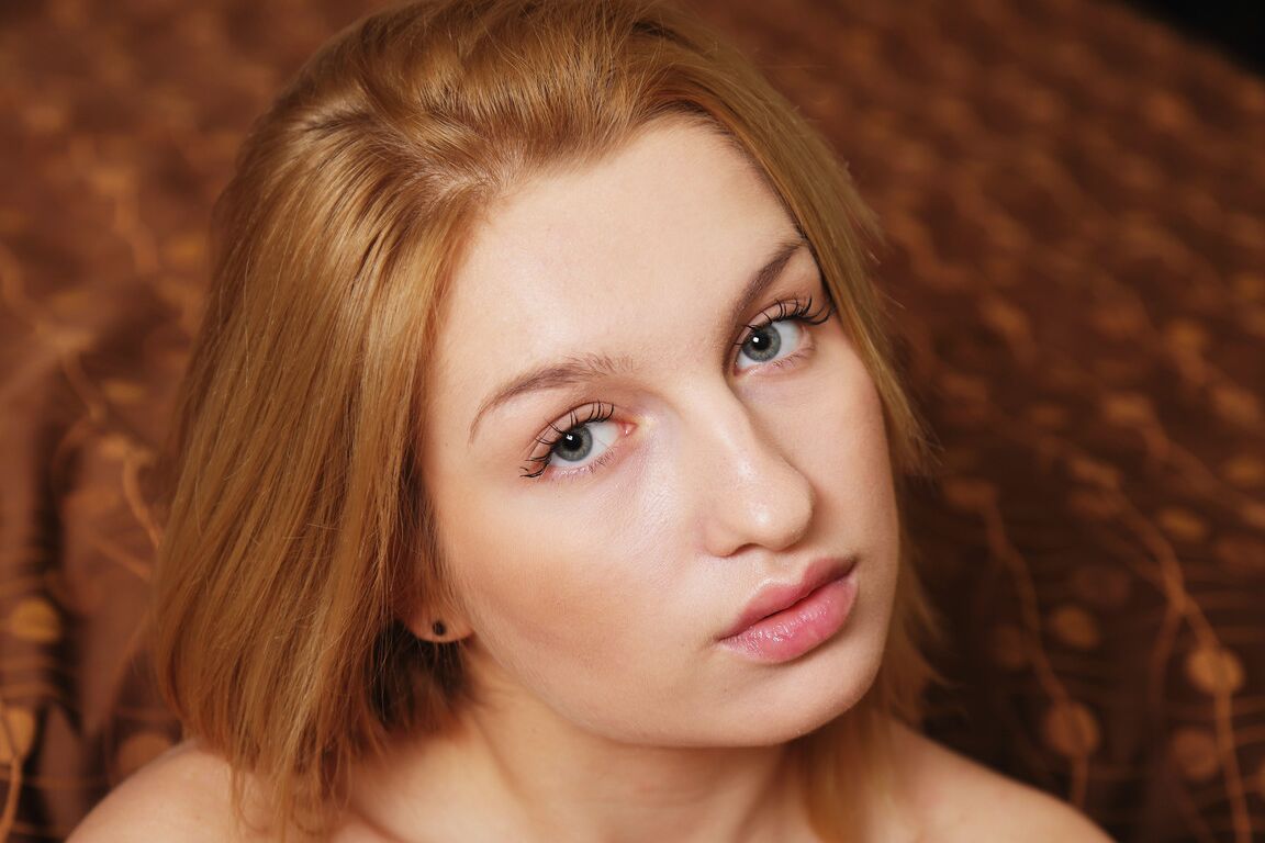 21P Viv Thomas Amie B
