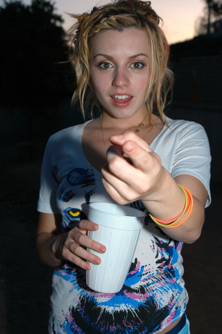 17P юная девушка Lexi Belle