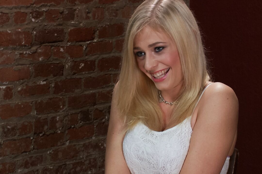 21P Public Disgrace Allie James, Astral Dust, Lorelei Lee
