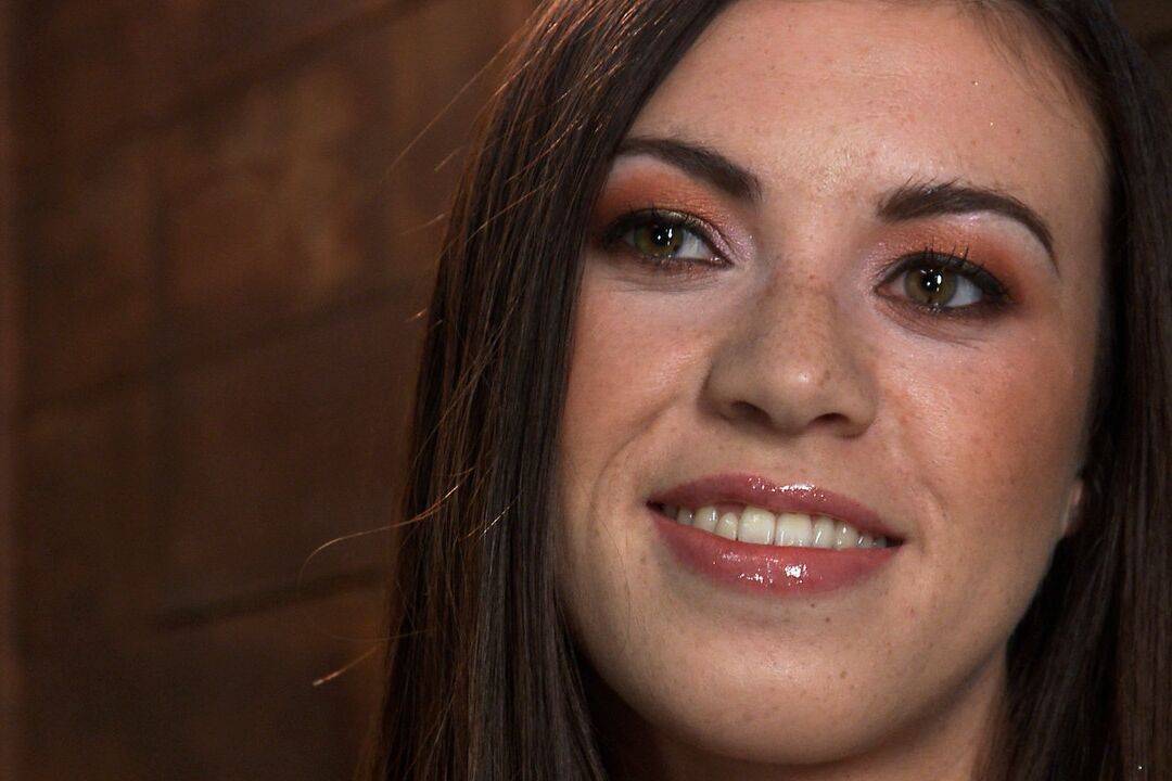 21P フランス人女性ティファニー ドールが緊縛輪姦で乱暴なディッキングに耐える