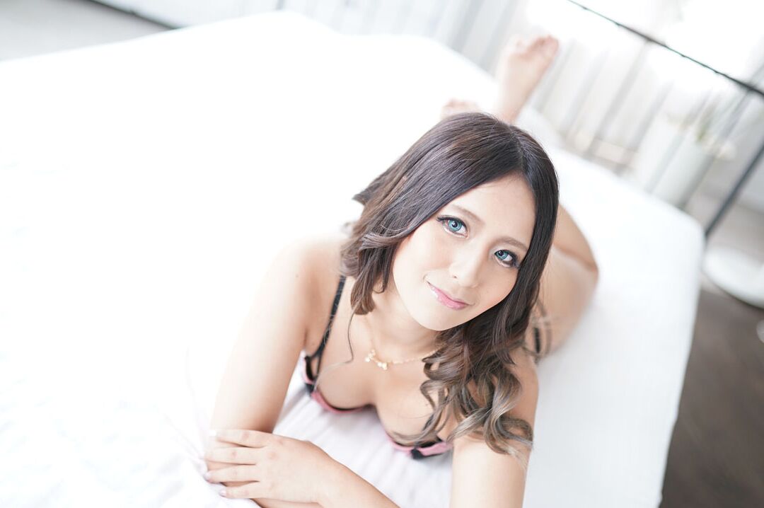 20P Brunette Asian Rumi Kanzaki sucks a dick and gets banged to get a creampie