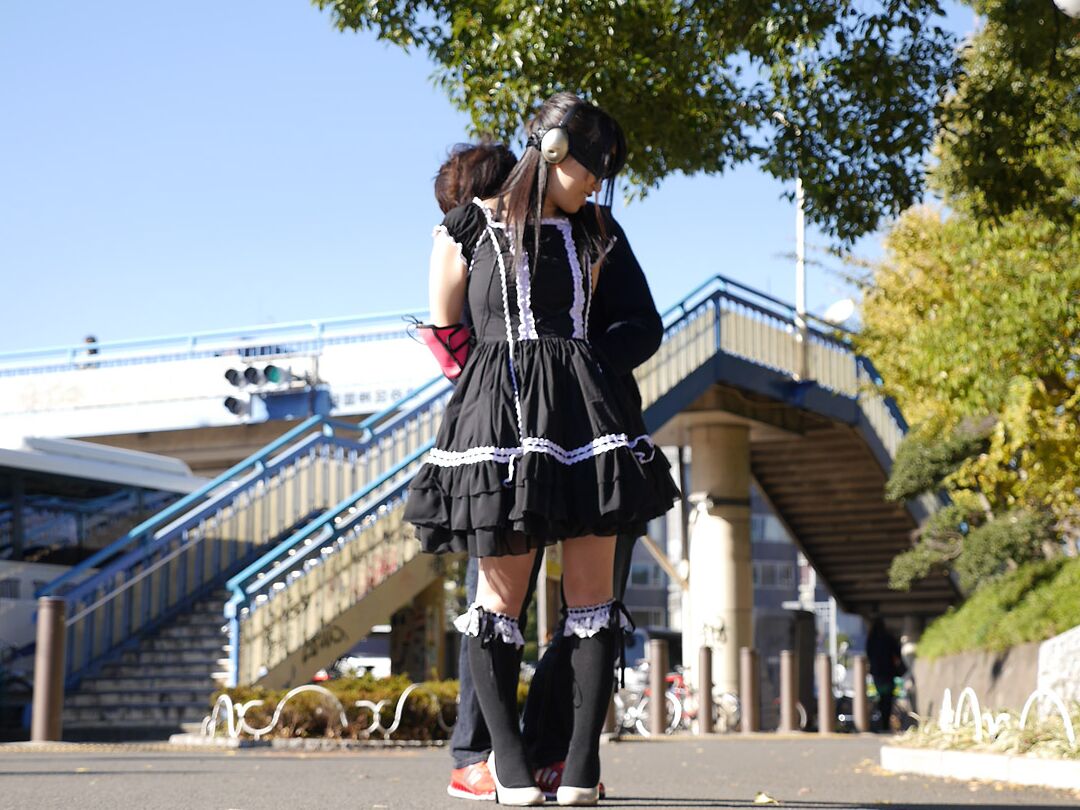 Die 21P-Asiatin Yui Kyono stellt ihren leckeren, zierlichen Arsch zur Schau, bevor sie geknallt wird