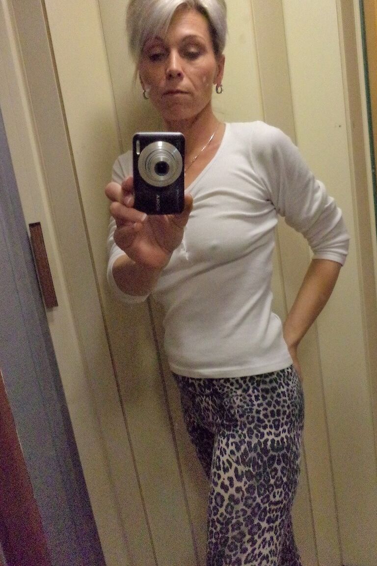 20P Czech lady Kathy White taking selfies in the mirror while stripping