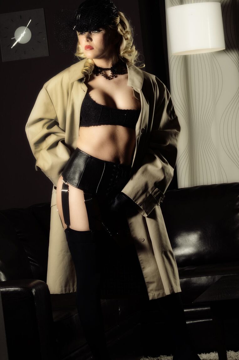 21P La Vida Erótica Jeanie