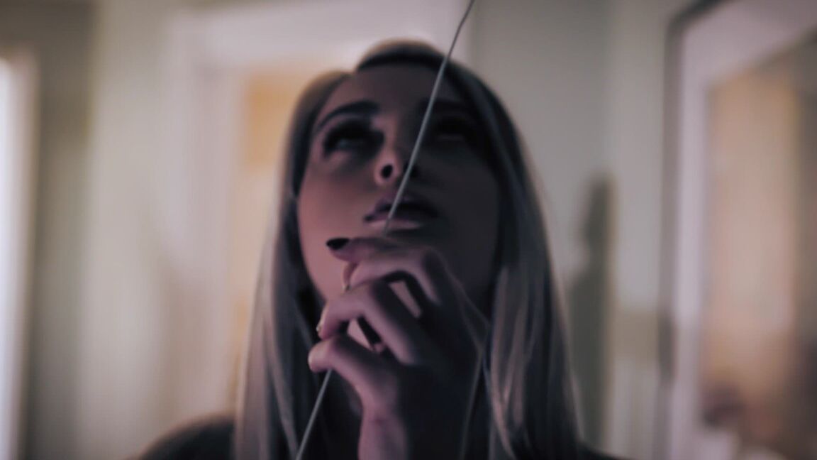21P Loira querida com seios pequenos Lexi Lore é abalroada hardcore