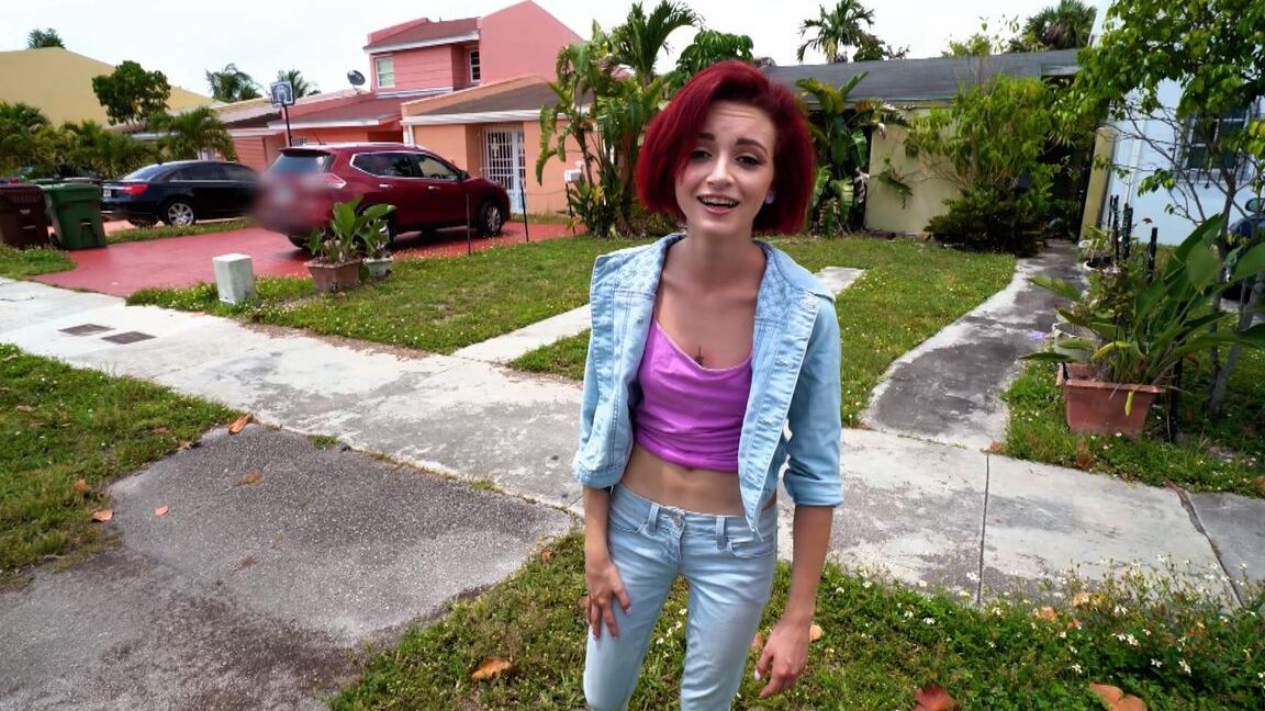 21P Redhead cutie Lola Fae enjoys assfucking and warm cum in the car