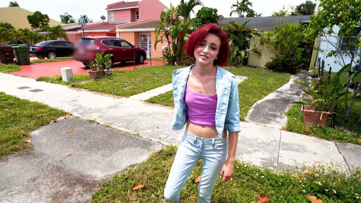 21P Redhead cutie Lola Fae enjoys assfucking and warm cum in the car