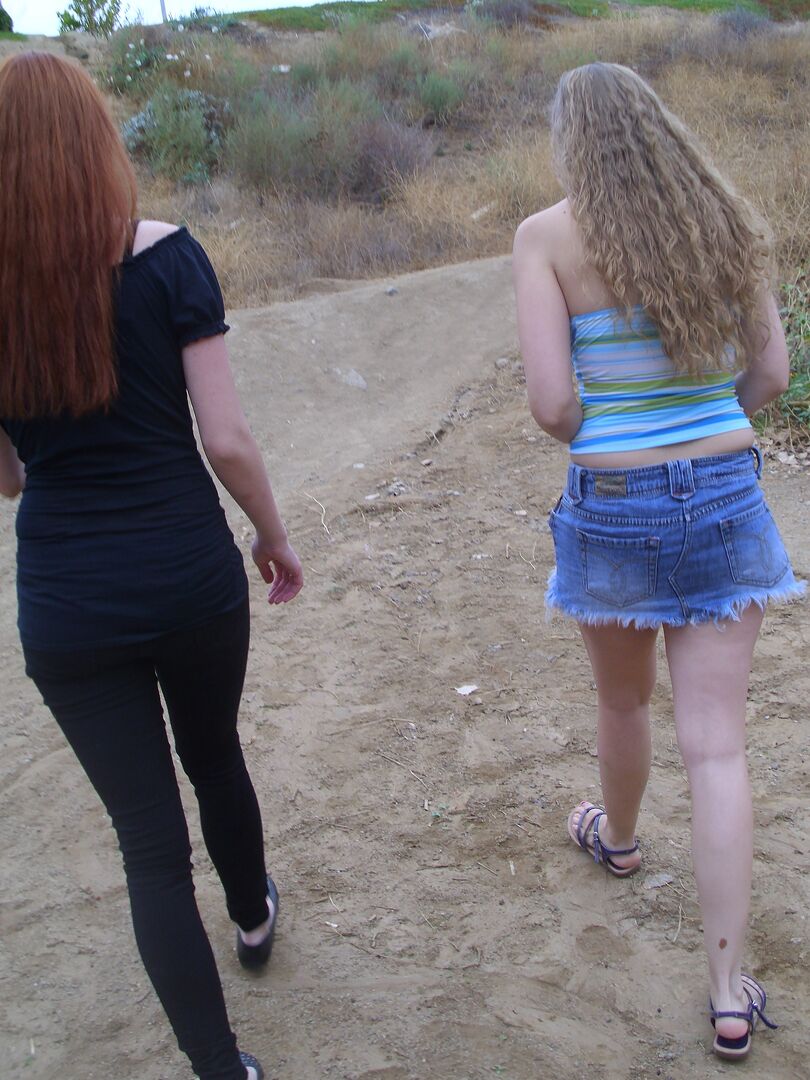 16P Nicci behind scenes from her shooting