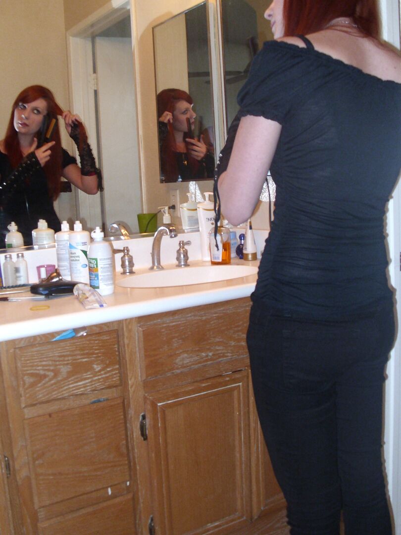 16P Nicci behind scenes from her shooting