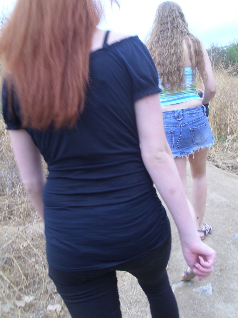 16P Nicci behind scenes from her shooting
