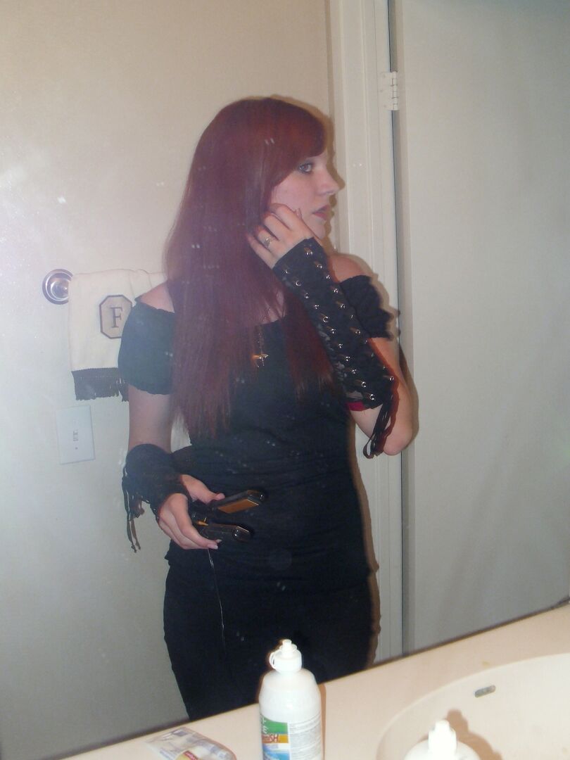 16P Nicci behind scenes from her shooting