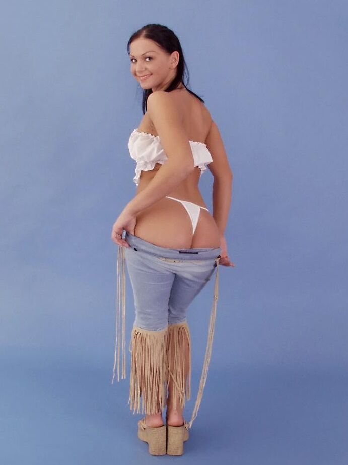 21p mieles húngaras christina bella