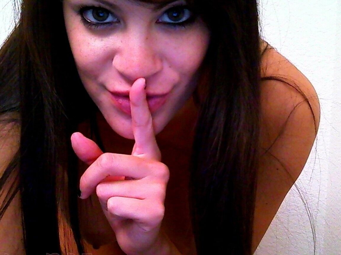 15P Talia Shepard Talia Shepard shows off on Webcam