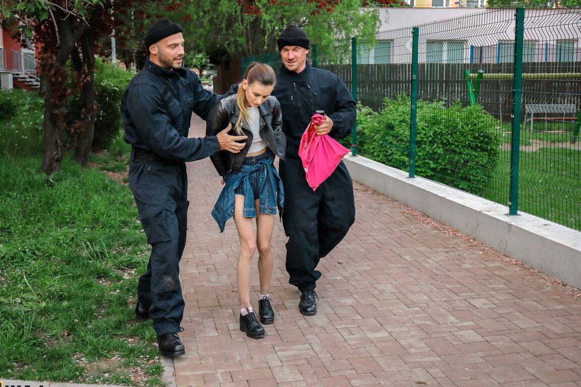 21P Tattooed teen Adelle Unicorn gets arrested and roughly fucked in threesome