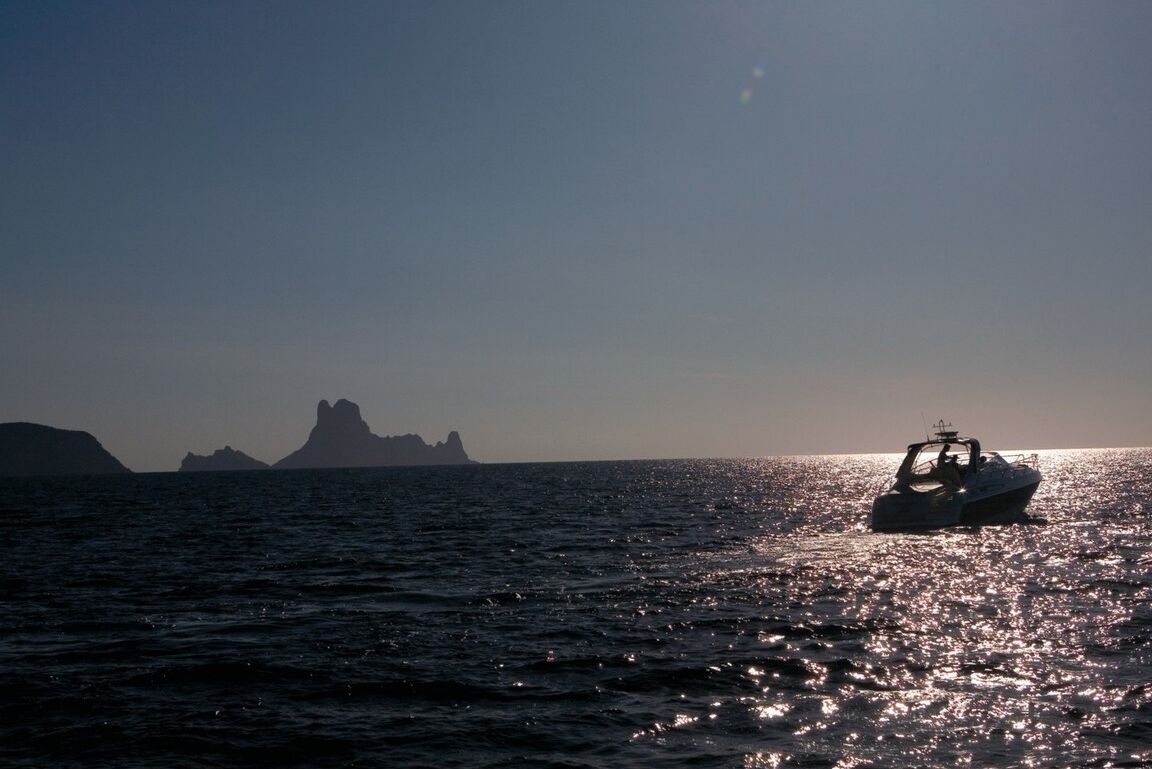20P La séduisante blonde Cayenne Klein a des relations sexuelles sauvages et brutes sur un yacht avec une vue imprenable