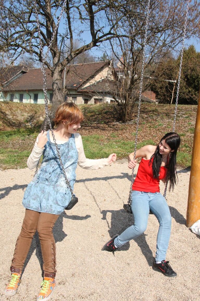 21P Club Seventeen Jaqueline D, Sandra Z