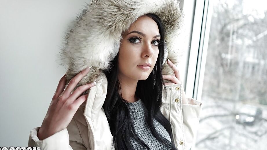 16P Marley Brinx, tatouée, partage sa bonne humeur avec tout le monde