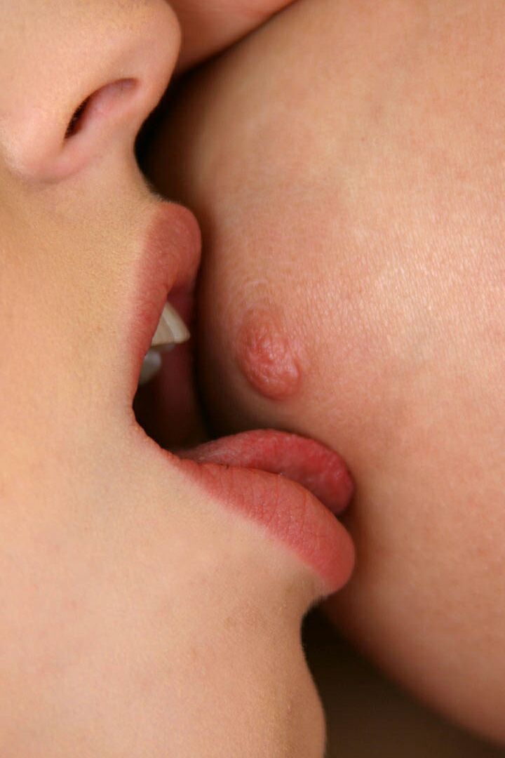 16P Little Mutt Melisande, Carli Banks au lit