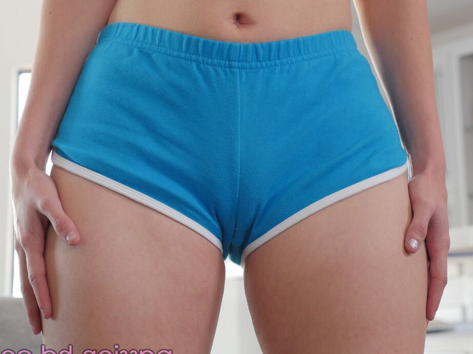 16P Clothed teen Lucie Cline quickly doffs shorts and thong for nude posing