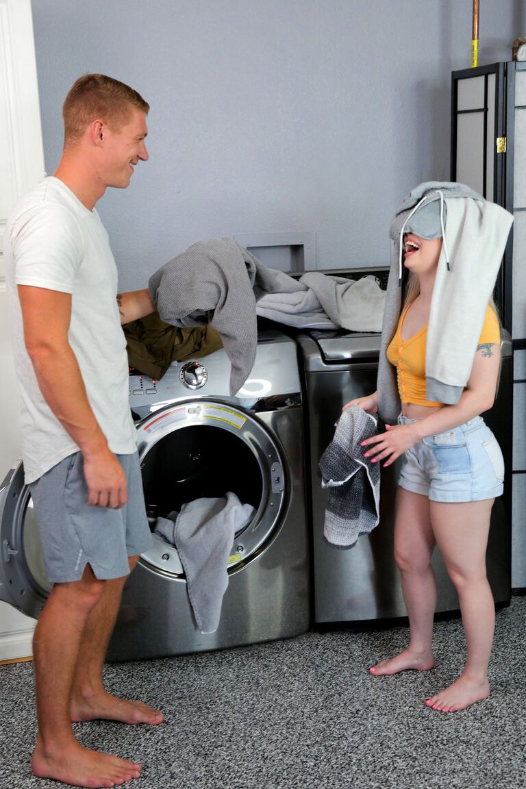 21P Step Siblings Caught Haley Spades
