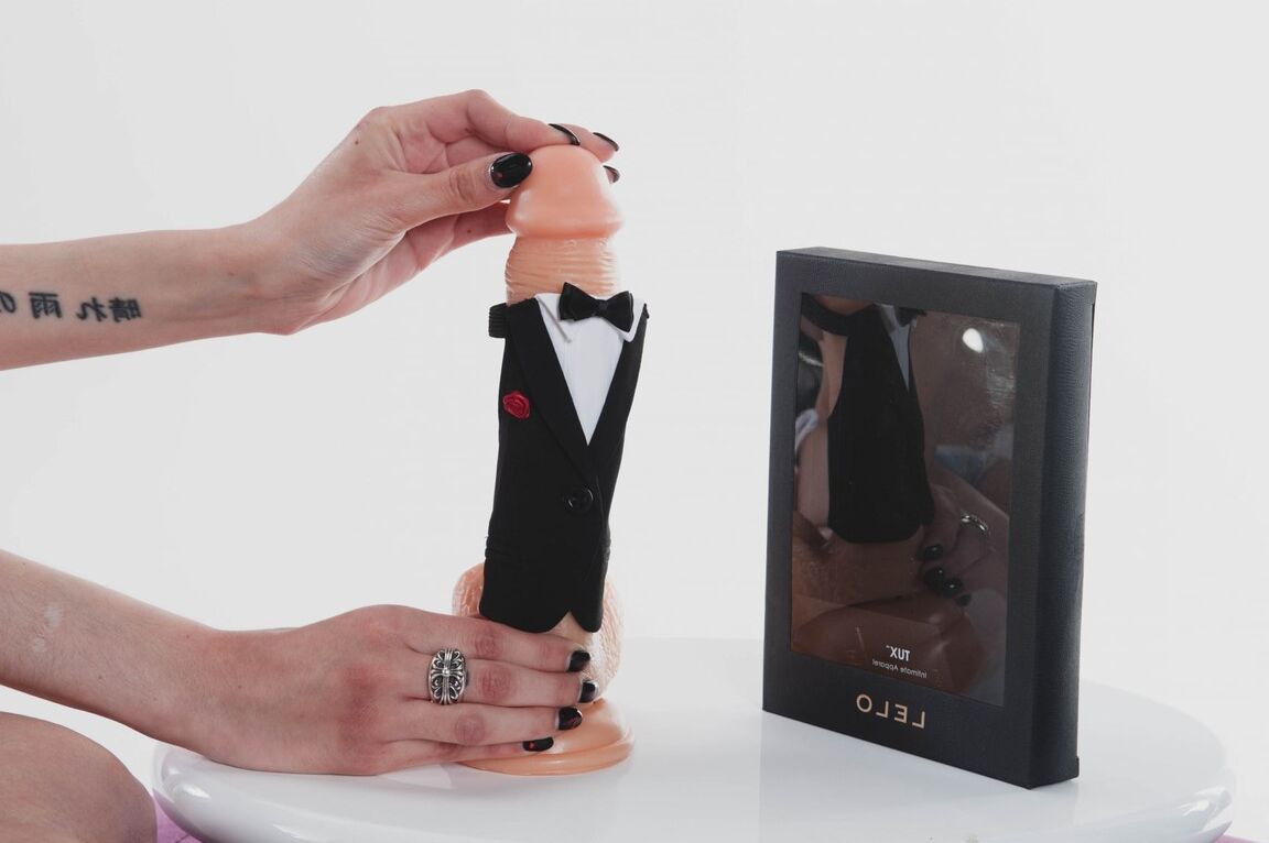 19P Little European model in a bikini Yukikon unboxing her new dildo