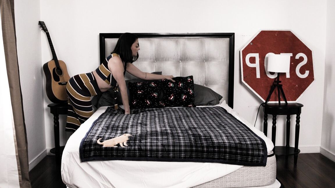 15P Dark haired woman Sovereign Syre attempts to get pregnant by her stepson