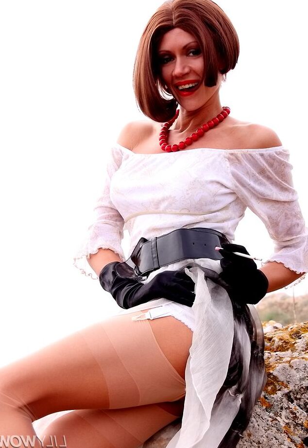 12P MILF de piernas largas con medias vintage calientes al aire libre