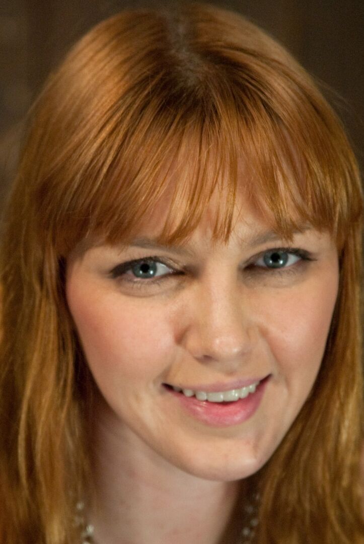 17P Mit einem speziellen Gerät fixiert Marie McCray bekommt ihre Muschi mit einem Vibrator gerieben