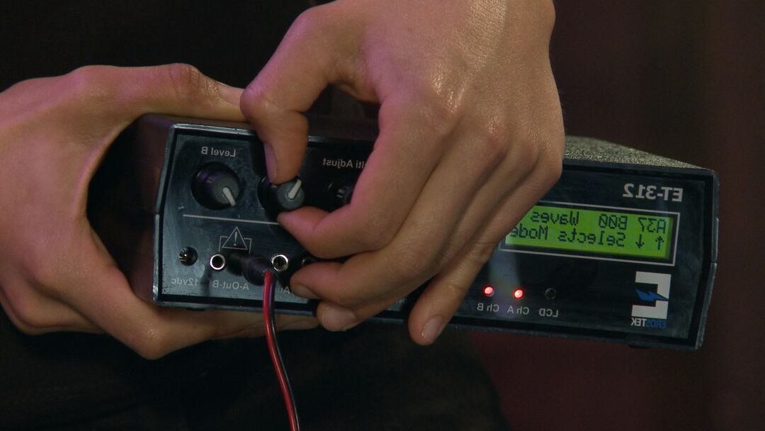 17P Pain slut Ingrid Mouth gets wired up for shocking electrical play
