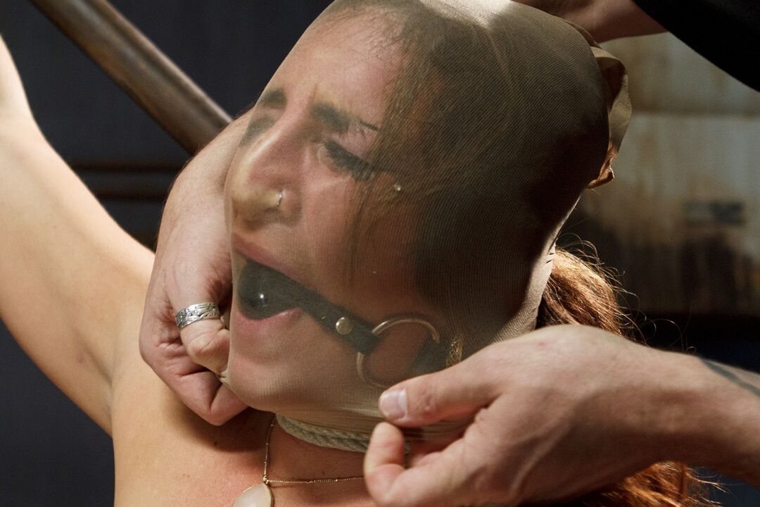 21P Sadistic Rope Savannah Fox