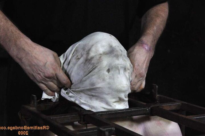 16P BDSM freak Claire Adams mummified in latex and brutally tortured