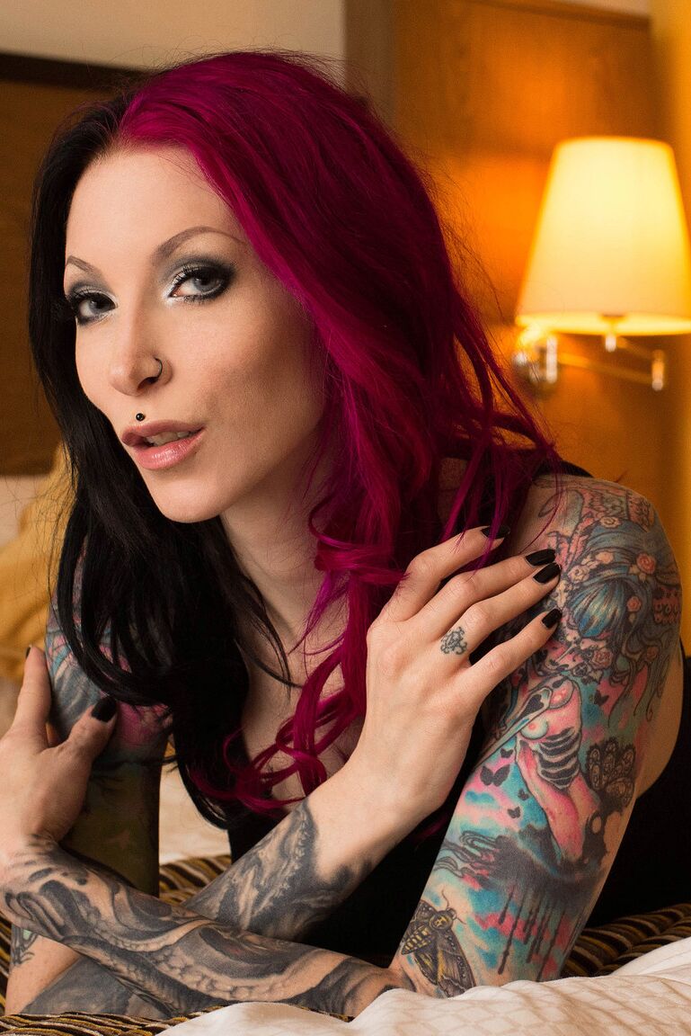 15P Tattooed model with dyed hair Razor Candi gets naked over a bottle of Jack