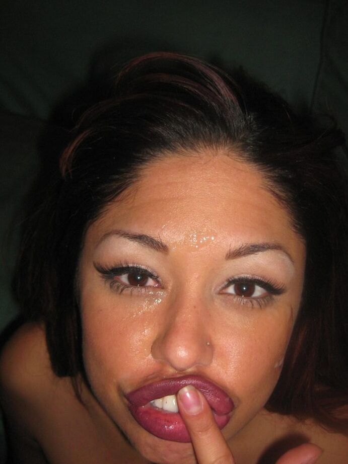 16P Nude ex-gf Hellen Cielo sucks off her ex from a POV perspective