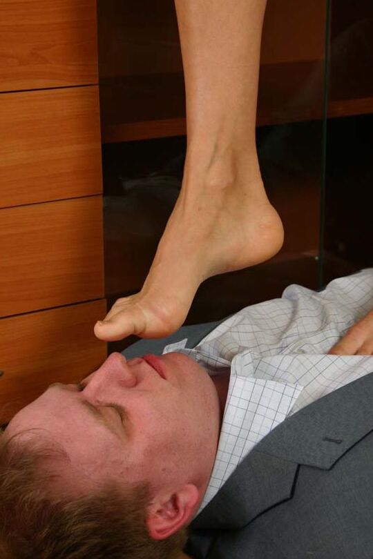 16P Lady boss walks and jumps barefoot on face, breast and dick of employee